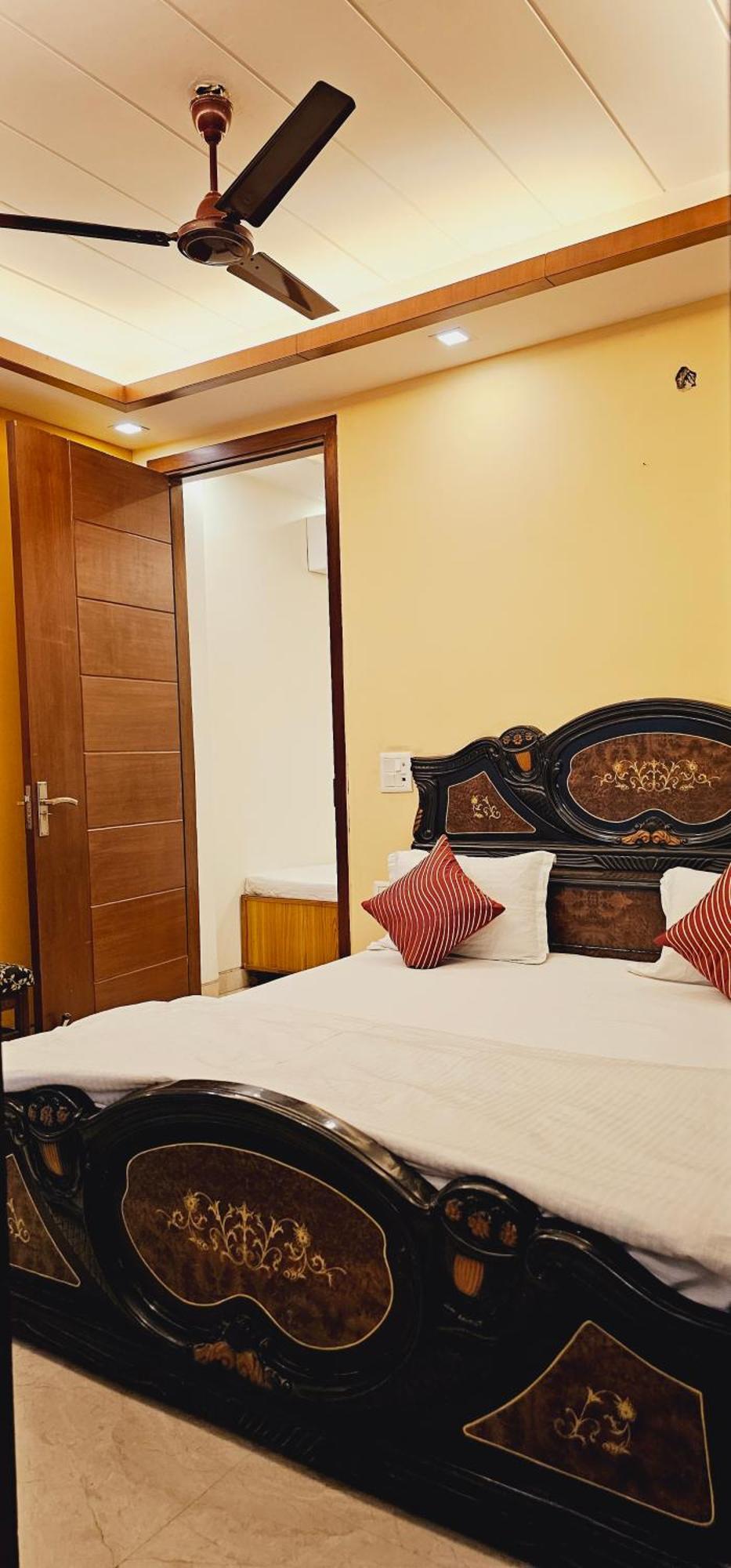 Hostmystay-2bhk Amarcolny Market Apartment *